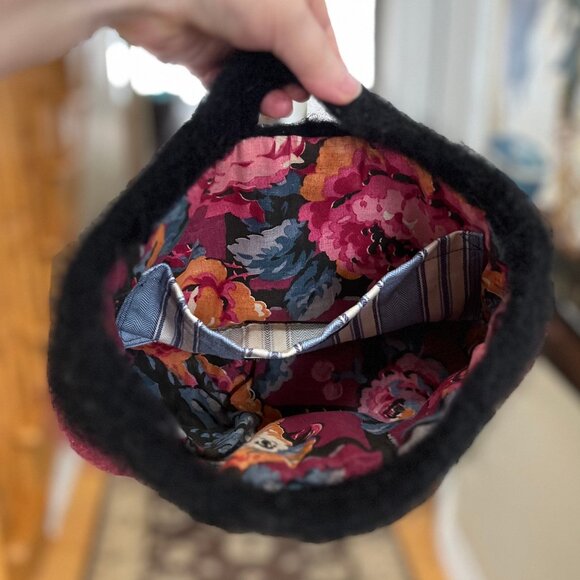 Handmade wool knit small satchel by TLC from OOAK - Picture 5 of 11